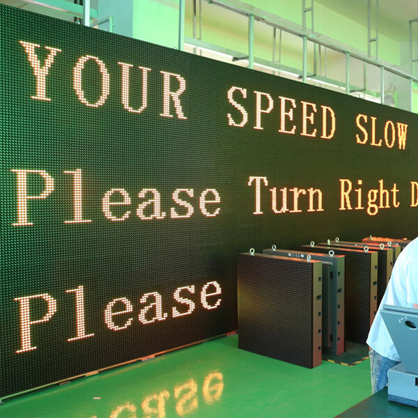 Panneau d'affichage LED VMS de signalisation routière avec une ...